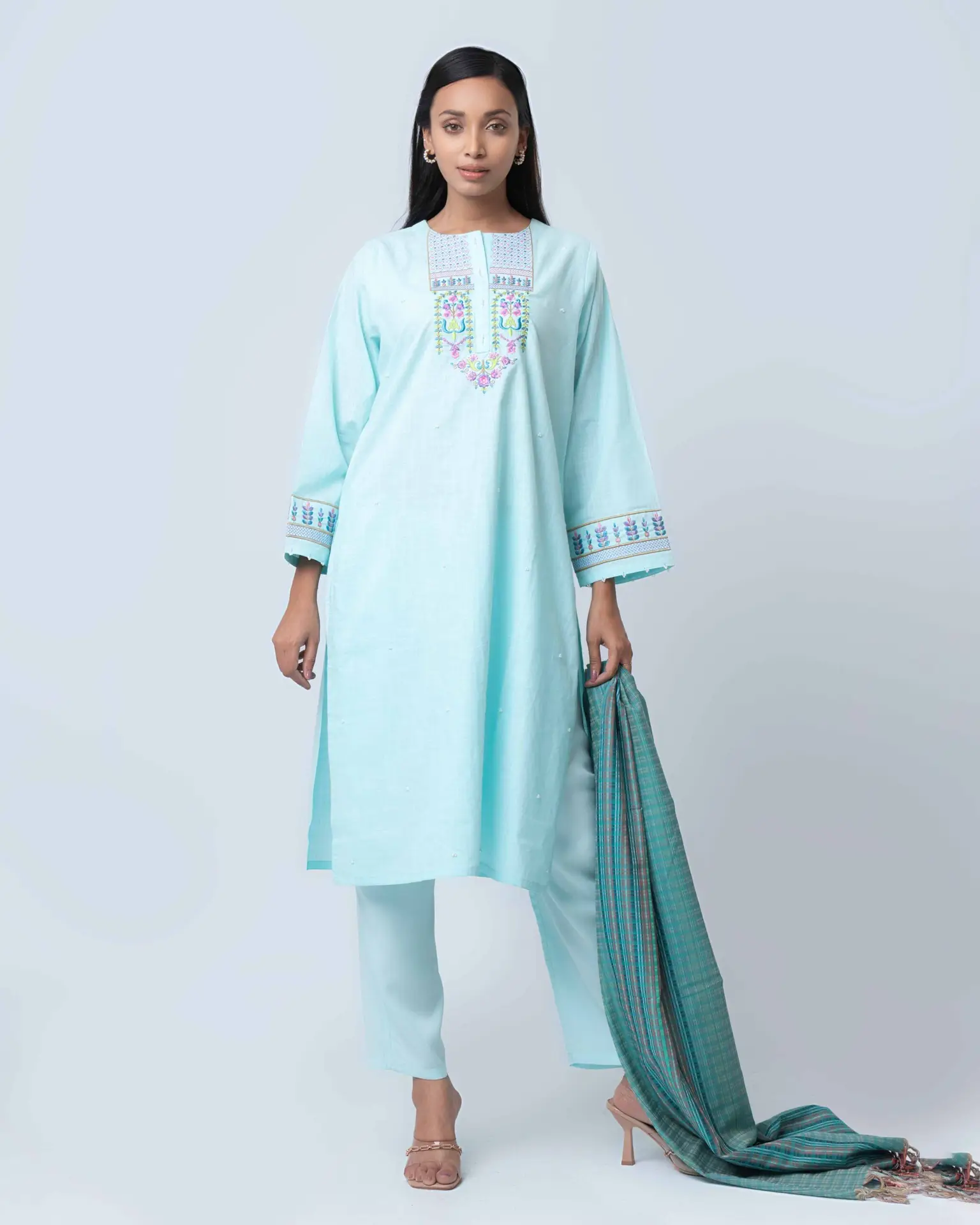 Aqua Essence Three-Piece Set