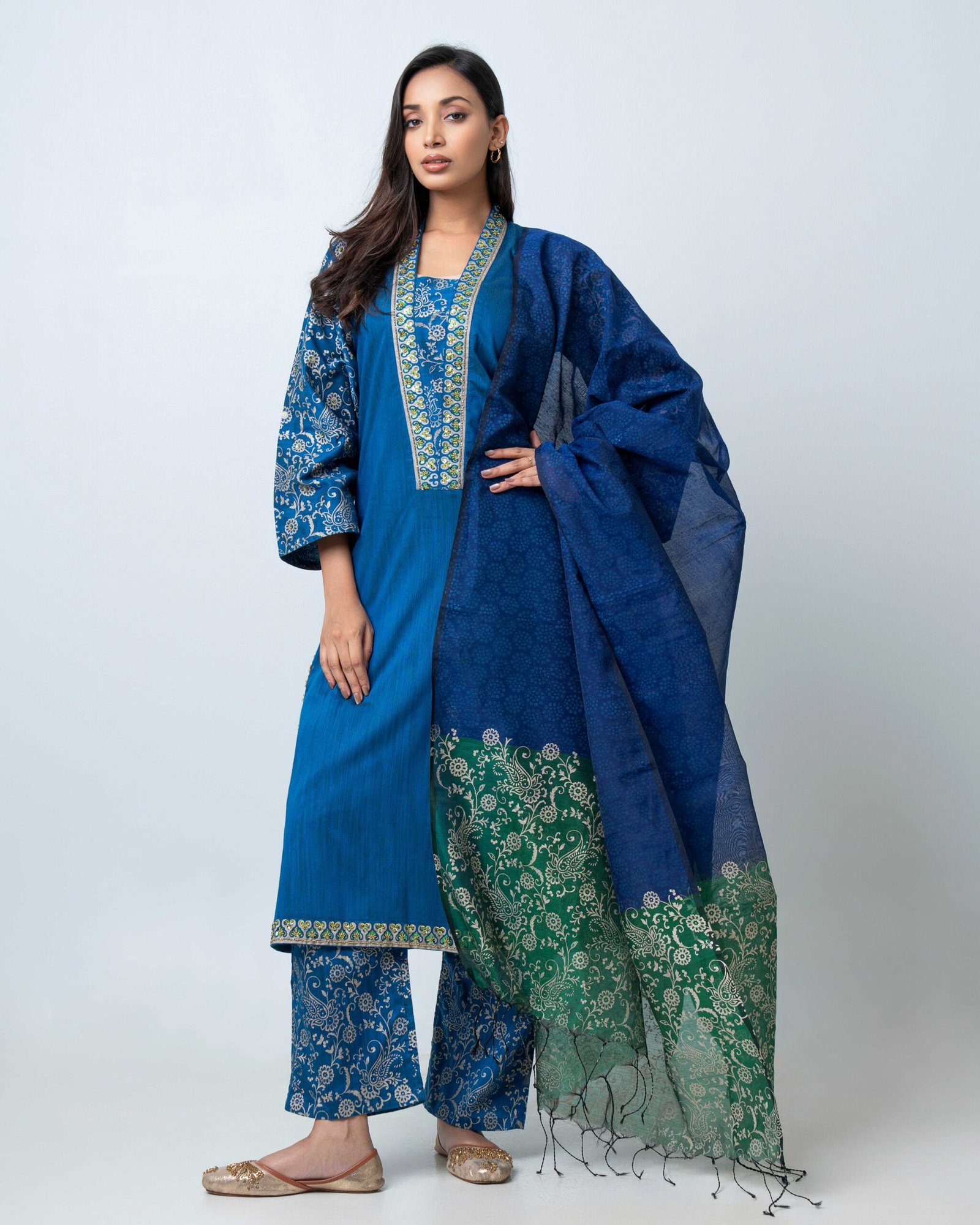 Sapphire Meadow Shalwar Kameez